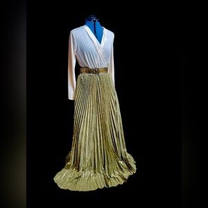 Wrap dress, i purchased it for a base cosplay dress. beautiful fabric